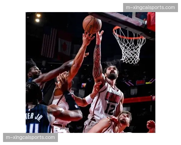 亚当斯脚踝三级扭伤手术完成 火箭禁区篮板保护能力大幅下降